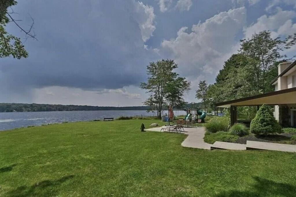 Hideaway - Lakehouse/Spa/Dock/ Pocono Summit Bagian luar foto