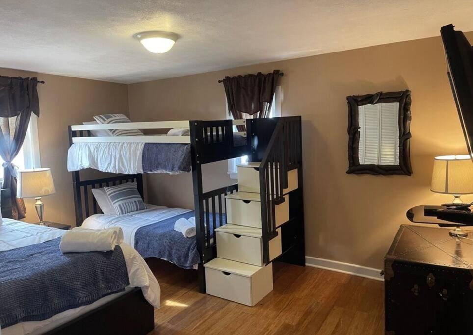 Hideaway - Lakehouse/Spa/Dock/ Pocono Summit Bagian luar foto