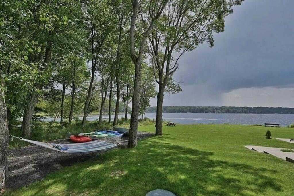 Hideaway - Lakehouse/Spa/Dock/ Pocono Summit Bagian luar foto