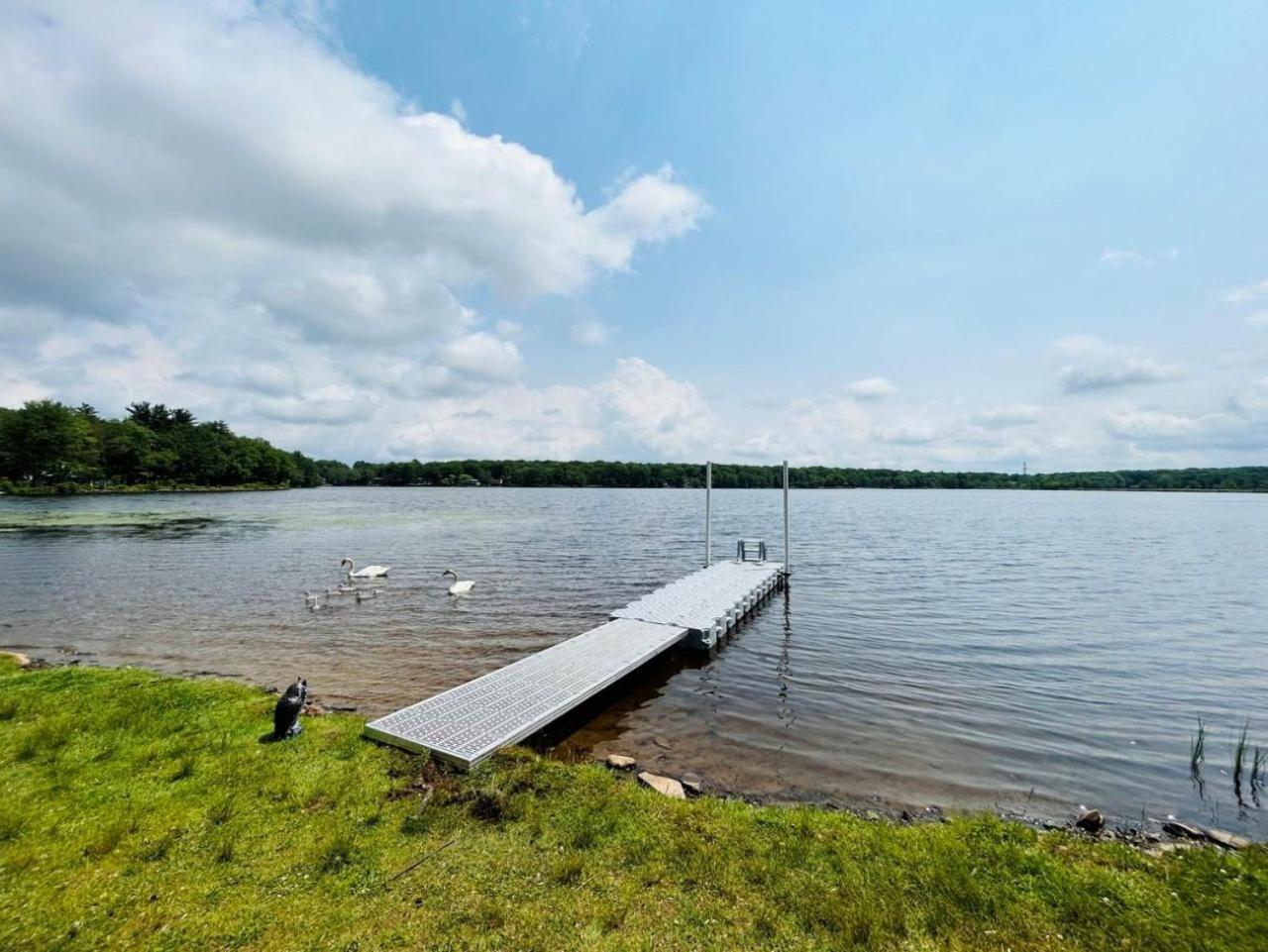 Hideaway - Lakehouse/Spa/Dock/ Pocono Summit Bagian luar foto